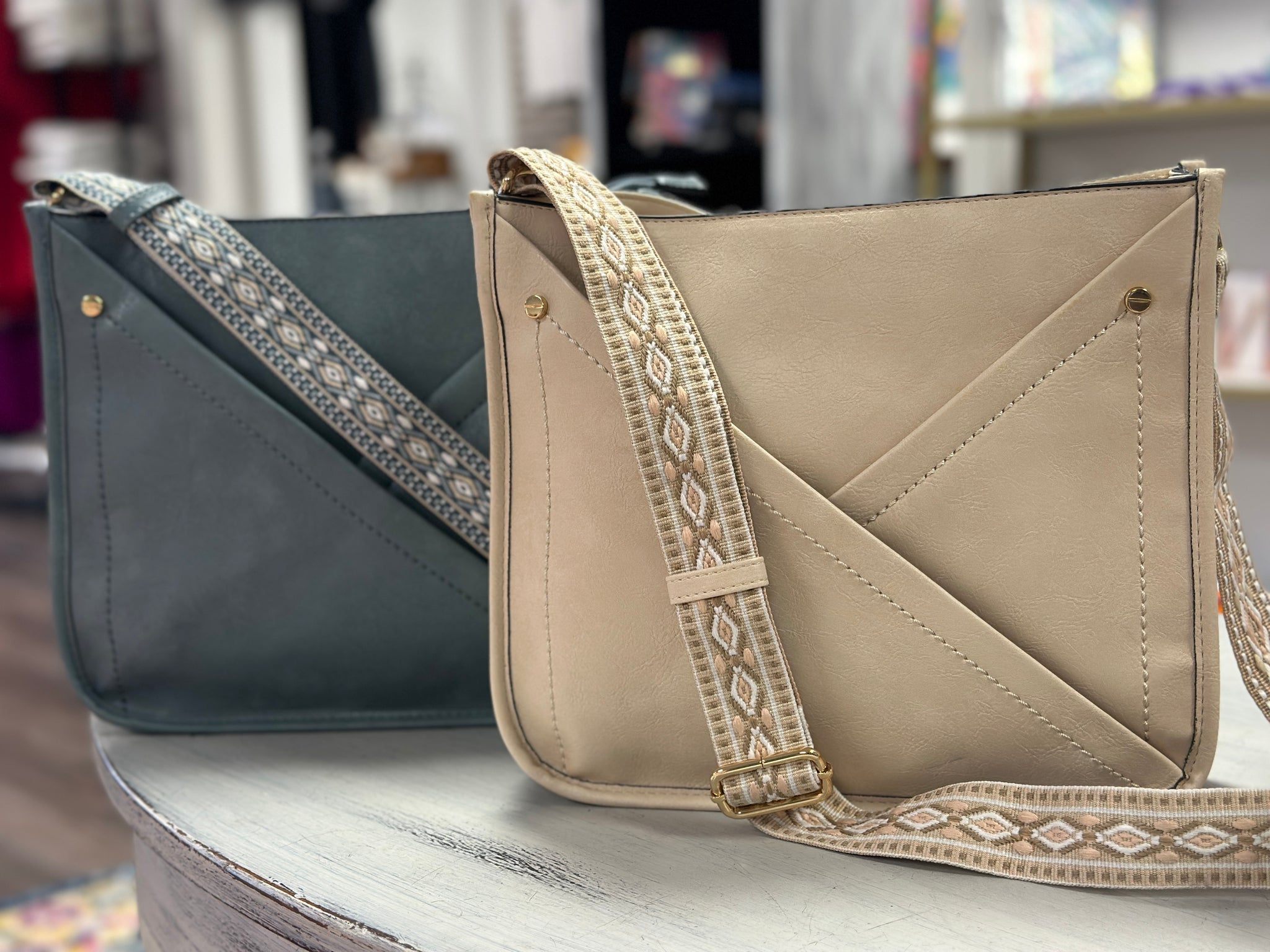 Purses + Totes – The Grove Clothing Boutique