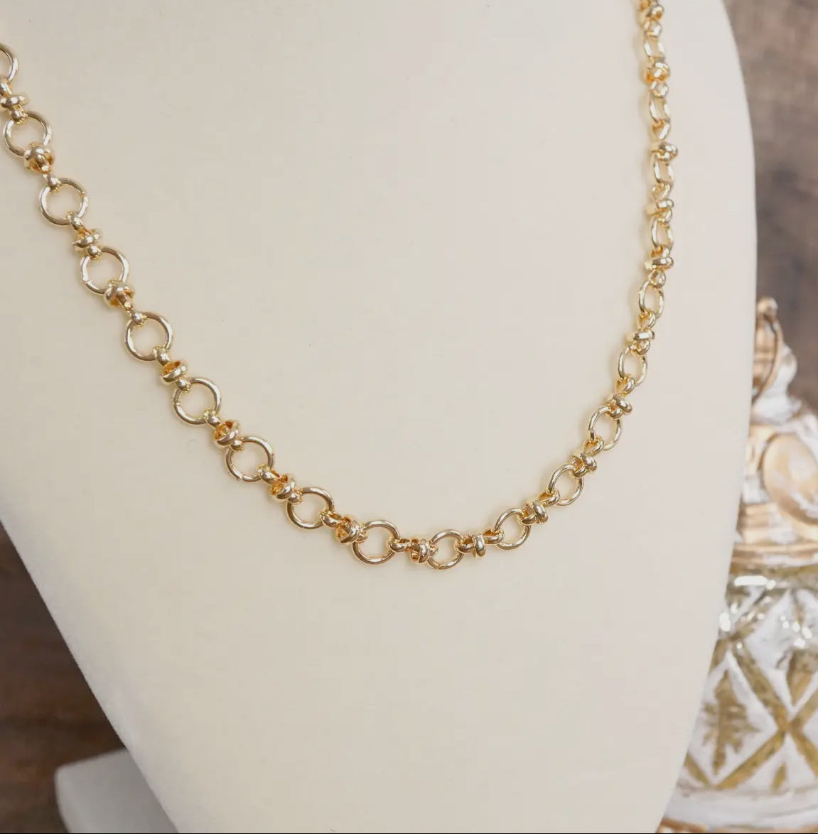 Fancy Ring Gold Chain Necklace