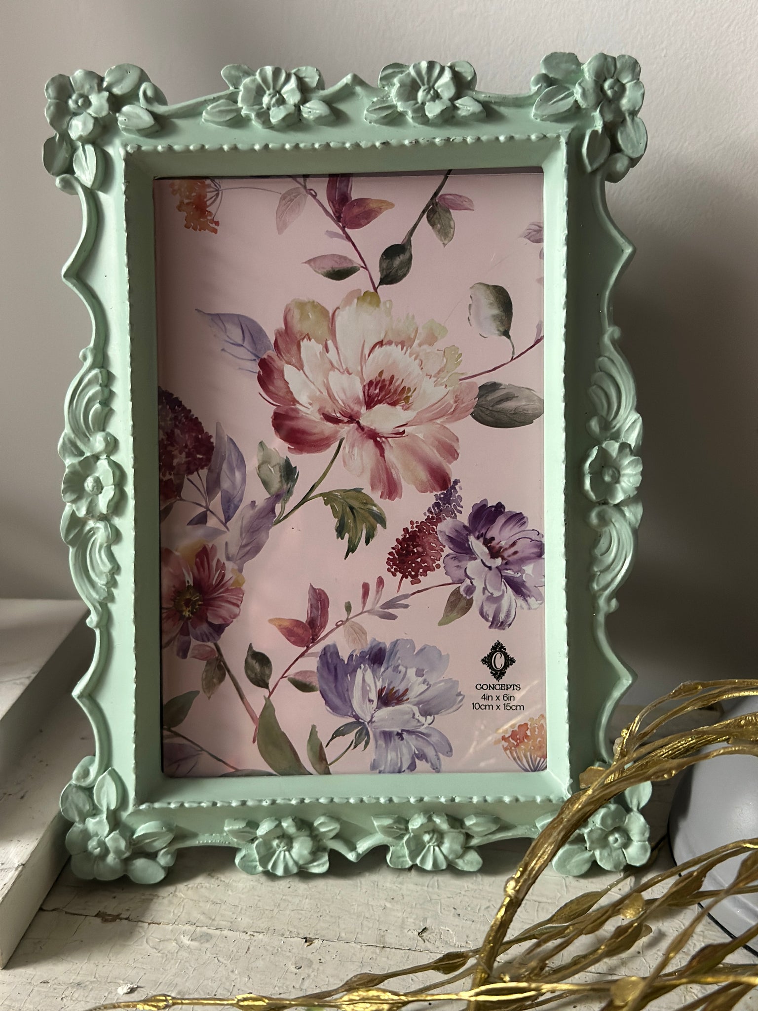 Petal Scallop 4x6 Frame