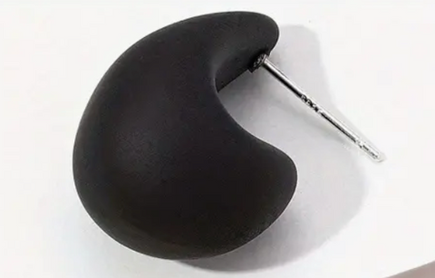 Matte Teardrop Black Earrings