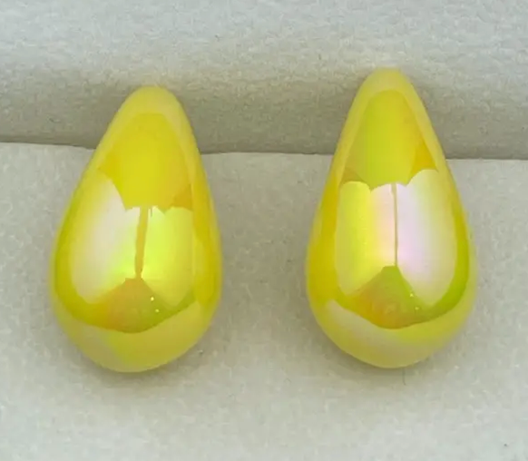 Glossy Teardrop Earrings (2 colors)