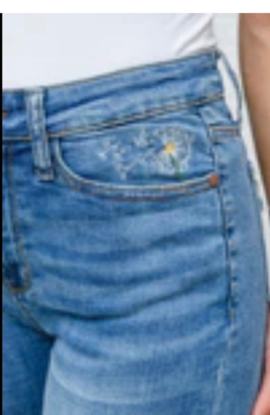 Judy Blue Hi-Waisted Dandelion Embroidery Skinny Jeans
